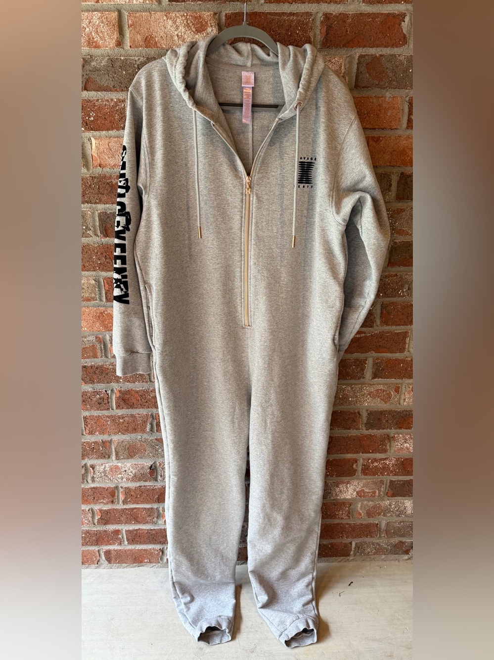 Savage X Fenty Forever Savage
Hooded Onesie size X-Large